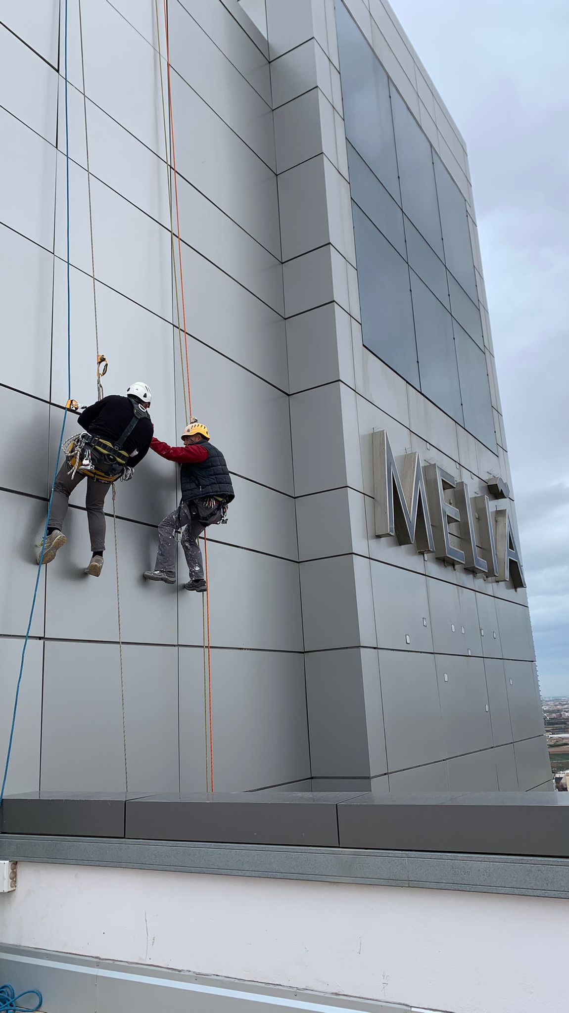Reparaci&oacute;n de fachadas en altura